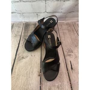 NATURALIZER Women’s Black "Geneva" Platform Sandals/ Size: 7.5 Narrow